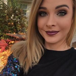 Meet your Posher, Karina